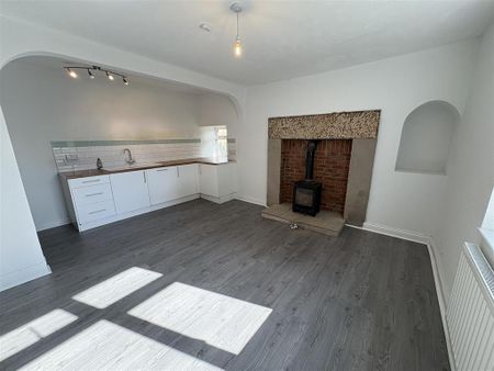 5 bedroom house to rent - Photo 3