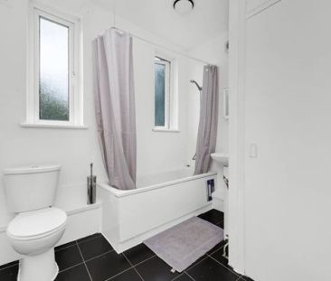 3 Bedroom House - Photo 4