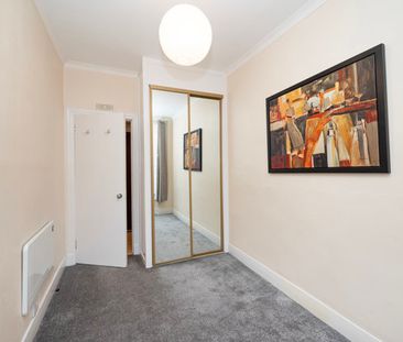 First Floor Right, 43 Ashvale Place, AB10 6QJ, Aberdeen - Photo 4