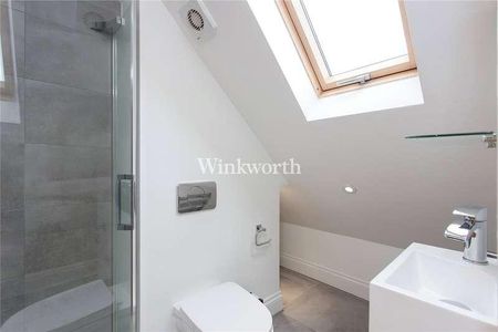 Hendon Way, London, NW2 - Photo 4