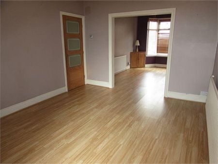 3 bedroom terraced house to rent - Photo 4