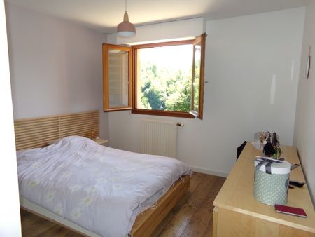 CHAMBERY LE VIEUX T2 AVEC TERRASSE ET GARAGE – ref 380 - Photo 4