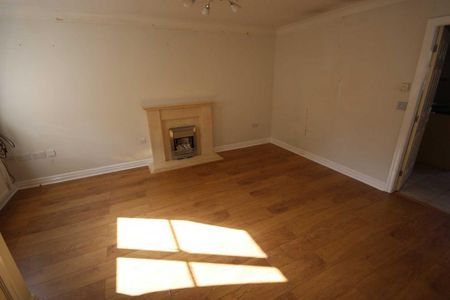 3 bedroom semi-detached house to rent - Photo 3