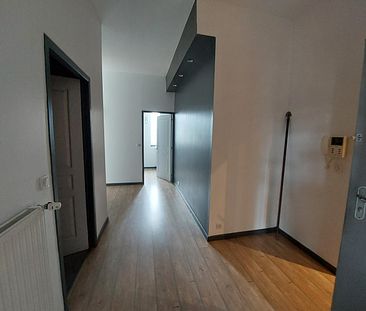 : Appartement 80.37 m² à SAINT-ETIENNE - Photo 2