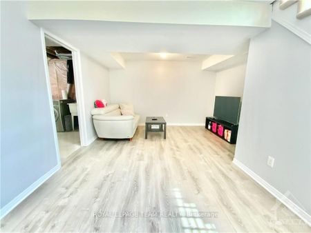For Lease - 64 Tobermory Crescent, Kanata, Ontario - Photo 4