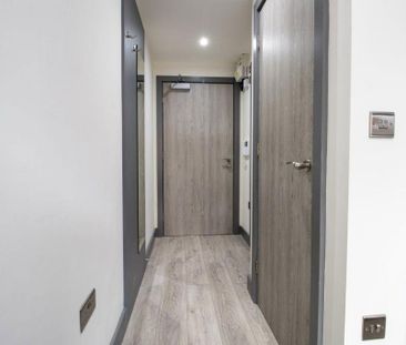 1 bedroom in a house share to rent - Photo 6