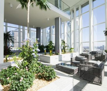 Lincoln Plaza, London - Photo 1