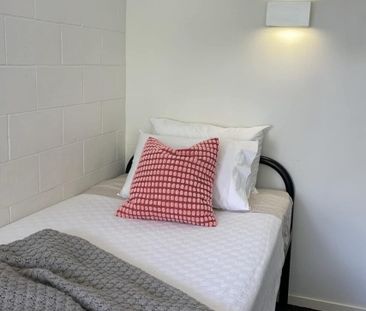 Griffith University Village Room - Photo 5