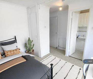 5 bedroom terraced house to rent - Photo 1