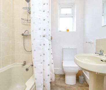 1 bedroom apartment to rent High Street, Saltney, Caer, CH4 - Photo 3
