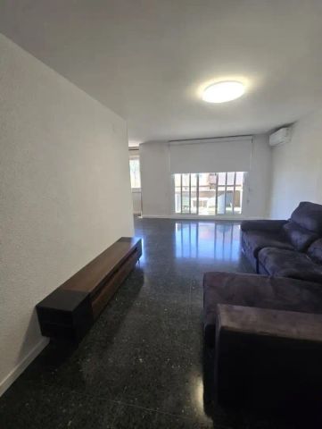Piso de alquiler en Carrer de Les Sínies, 2, Centre - Photo 2