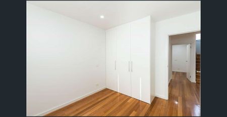 Beachside Living - Photo 3