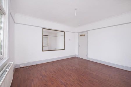 4 Bedroom Maisonette to rent - Photo 4