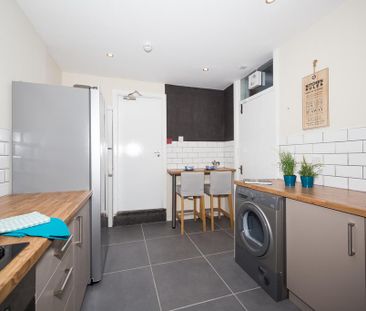1 bedroom in a house share to rent - Photo 5