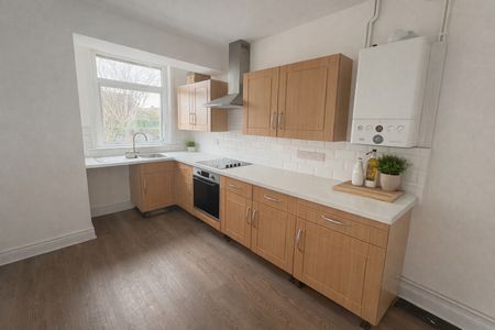 2 bedroom semi-detached house to rent - Photo 4