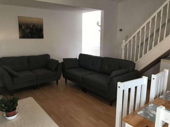 Bedroom Semi Detached House In Winton, BH9 - Photo 1