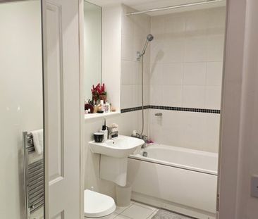 2 Bed Flat, Celestial House, E14 - Photo 4