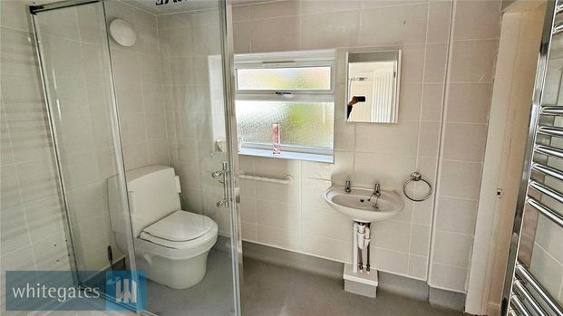 4 bedroom semi-detached house to rent - Photo 1