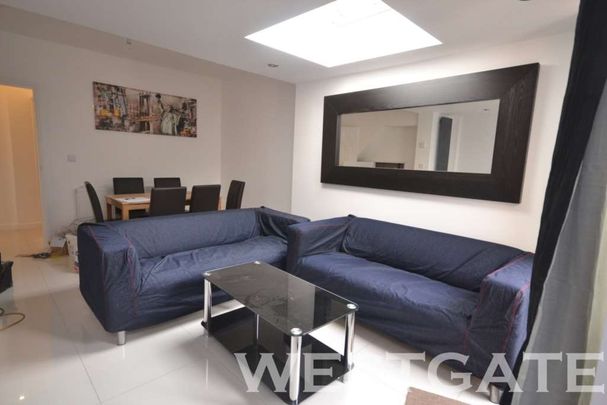 Price £3,900 pcm - Available 01/07/2026 - Furnished - Photo 1