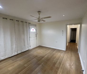3 Bedroom House in West Dubbo - Photo 3