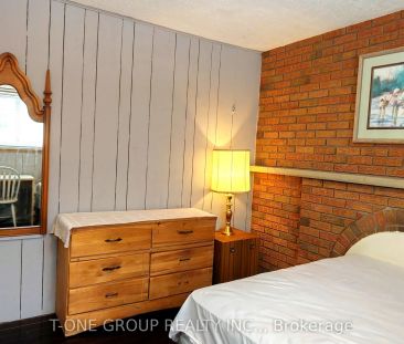 213 Risebrough Circuit - Photo 2