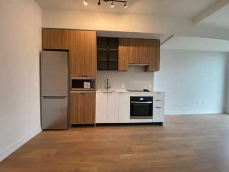 For Lease - 1037 The Queensway N/A Unit# 514, Toronto, Ontario - Photo 4