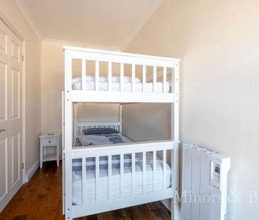 3 bedroom terraced house to rent - Photo 2