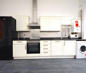 3 bedroom apartment to rent - Photo 5