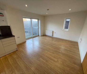 Central Luton - Bedford Heights - - Balcony - Bedroom, LU2 - Photo 6