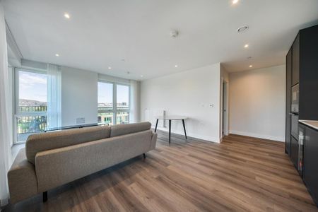 3 bedroom flat to rent - Photo 2