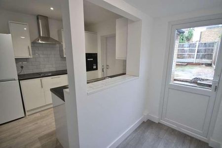 Olive Road, Plaistow, E13 - Photo 3