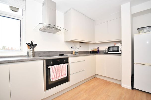 2 bedroom flat to rent, - Photo 1