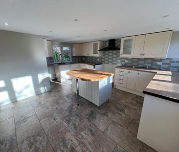 3 bedroom detached house to rent - Photo 5