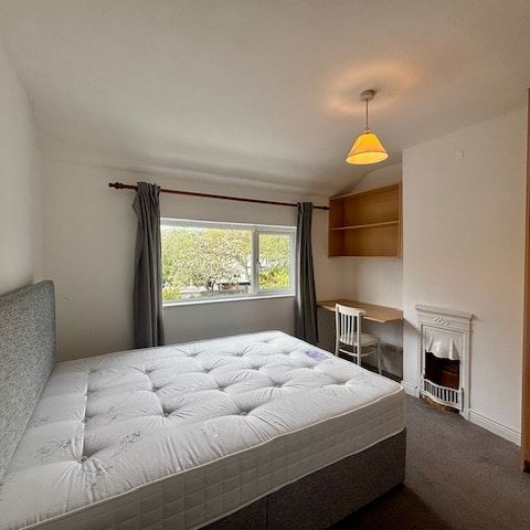 Stanford Green, Walkinstown, Dublin 12 (Double room) - Photo 1