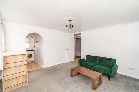 2 bedroom apartment to rent - Photo 2