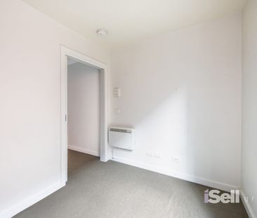 COSY ONE-BEDROOM APARTMENT WITH MODERN COMFORTS - Photo 4