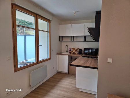 Location Appartement 1 pièces 22 m2 à Bougival - Photo 2