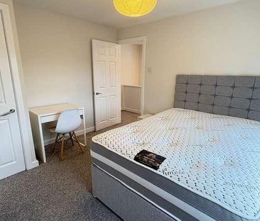 St. Anns Close, Leeds, LS4 - Photo 4