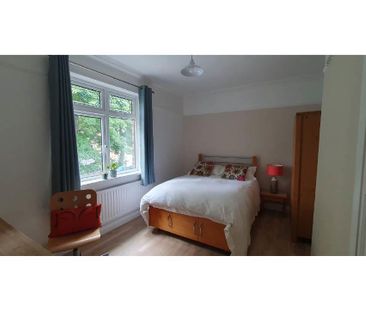 5 bedroom private hall to rent - Photo 4