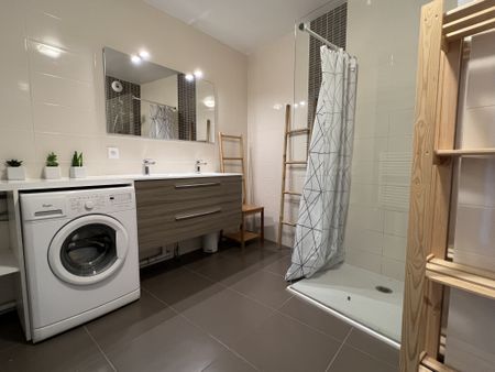 Location Appartement 3 pièces 66m² BORDEAUX 33000 - Photo 3