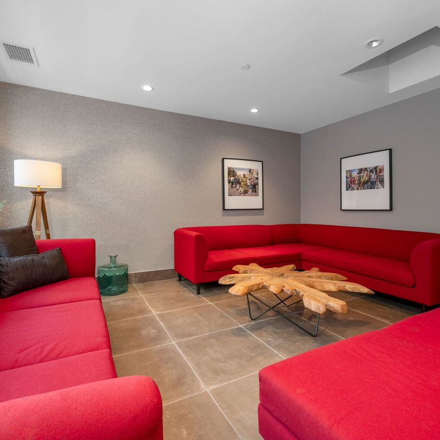 For Lease - 11 Des Oblats Avenue Unit# Unit 202, Glebe - Ottawa East and Area, Ontario - Photo 1