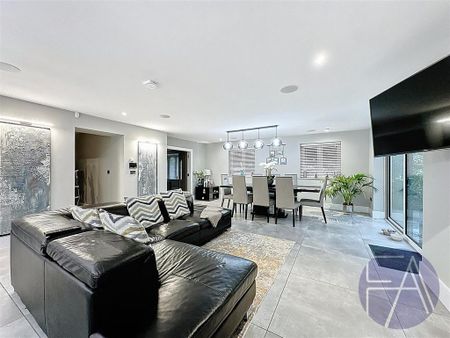 3 bedroom semi-detached house to rent - Photo 3
