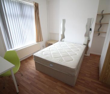 7 bedroom terraced house to rent - Photo 2