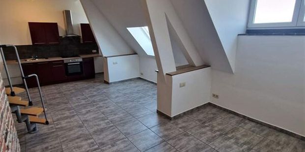 Appartement te huur in Saint-Ghislain voor € 670 met 1 slaapkamer - Photo 1