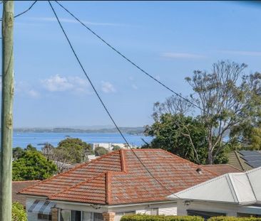 36 Vista Parade, Belmont - Photo 3