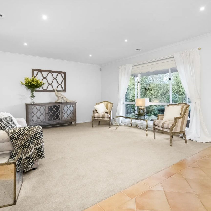 Stunning Family Home - Photo 1