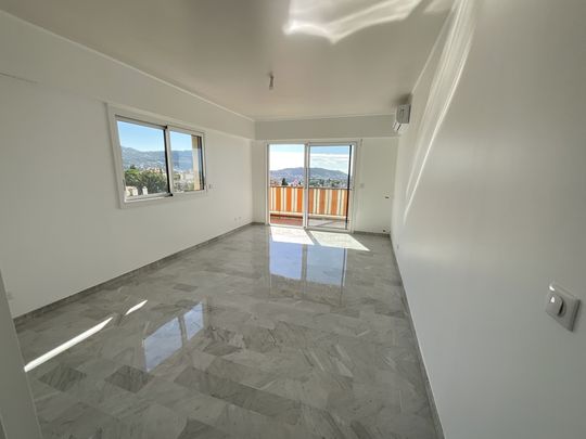 Location Appartement 3 pièces 65m² NICE 06100 - Photo 1