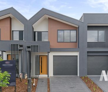 29 Mettle Street, Clyde North VIC 3978 - Townhouse For Rent | Domain - Photo 3