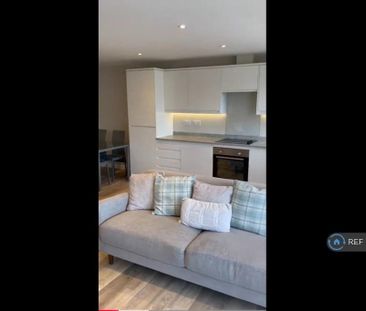 2 bedroom flat to rent - Photo 6