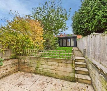 College Glen, Maidenhead, Berkshire, SL6 - Photo 4